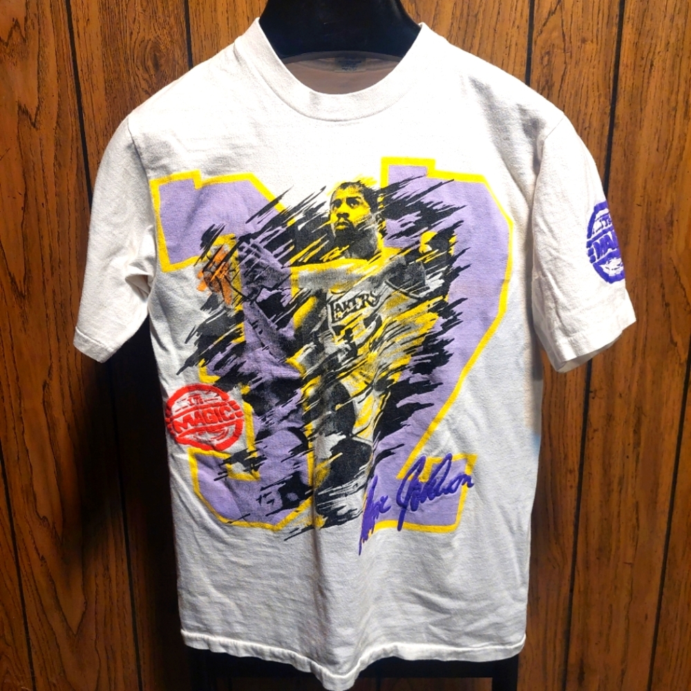 Vintage 90s Its Magic Johnson Shirt LA Lakers Medium Raised Letters Single Stitc